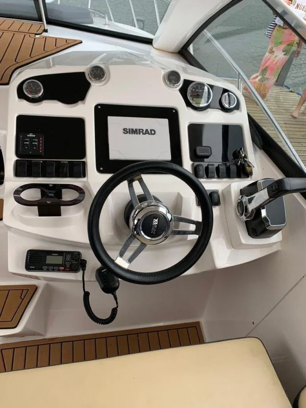 LANCHA VENTURA 350 HT 2018 - Imagem 14