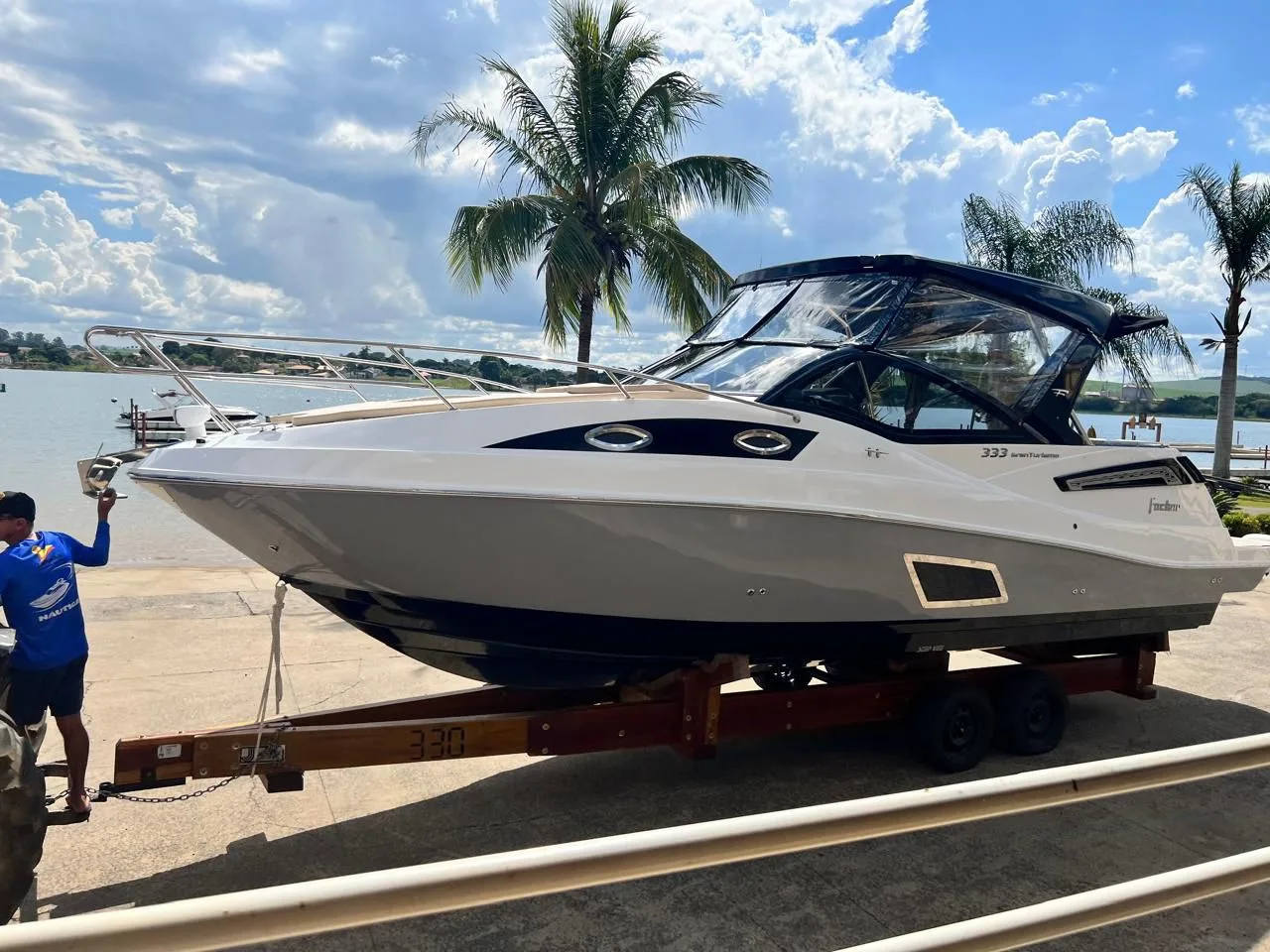 Lancha Focker 333 GRAN TURISMO GREY EDITION